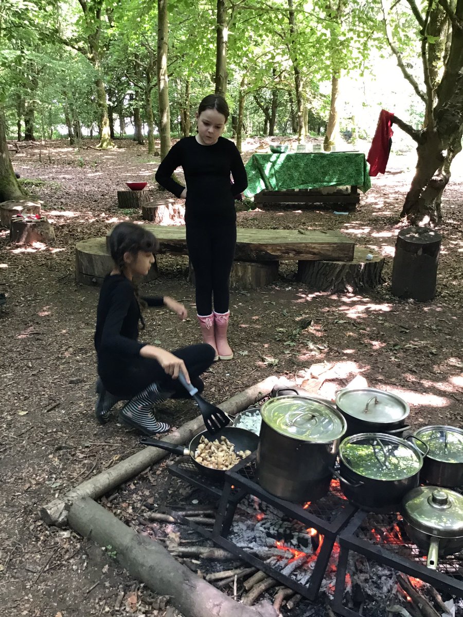 PipersForestSch's tweet image. Year 5 Forest Day! @PipersPrep #summer #pipersoutdoors #pipersgrounds #forestfun