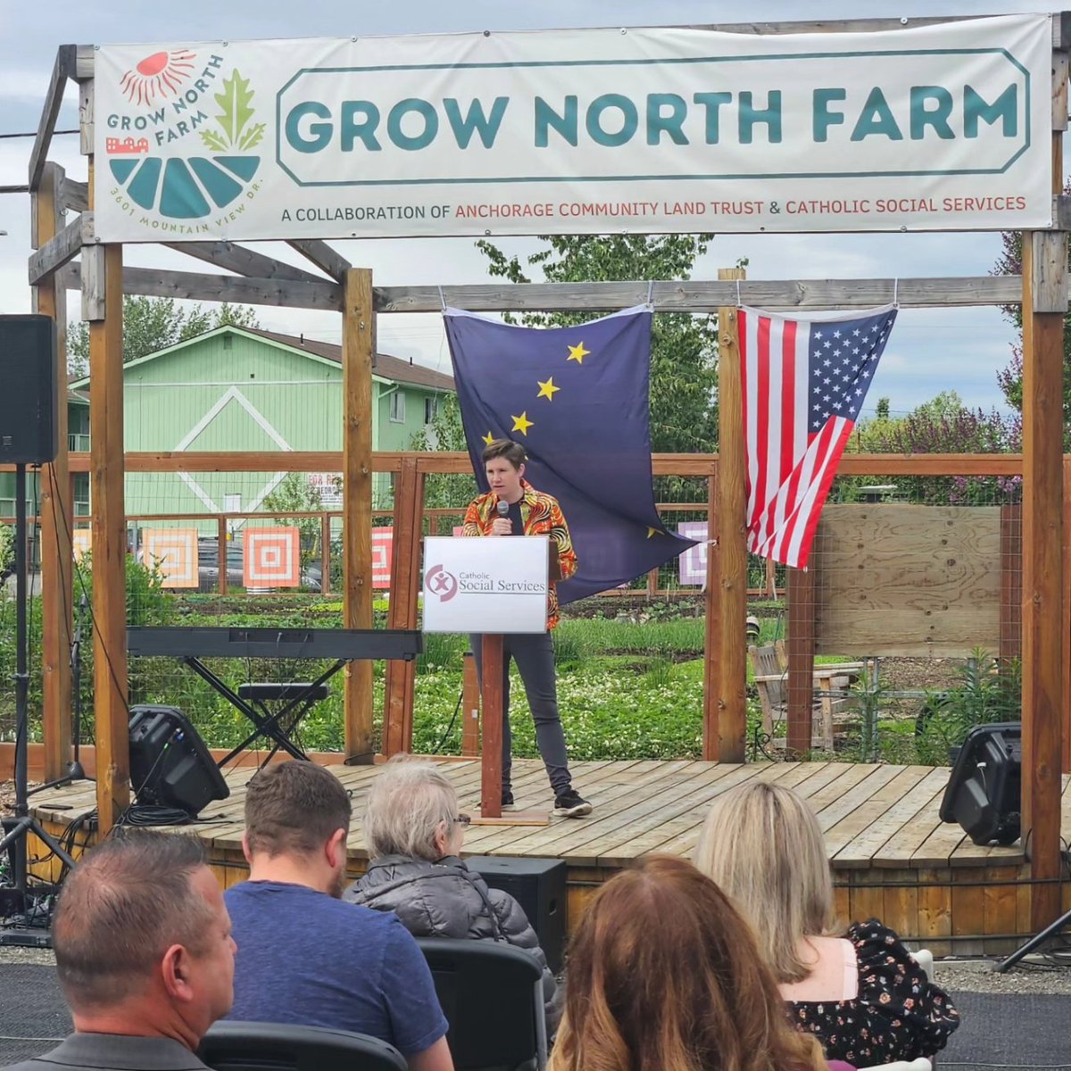 Sen_Dunbar's tweet photo. Another great World Refugee Day event hosted by Catholic Social Services and the Anchorage Community Land Trust. This day celebrates the strength and courage of those who fled persecution to build lives in nations like ours. #DistrictJ #Mountainview #akleg #worldrefugeeday https://t.co/WkaJC9GFa3