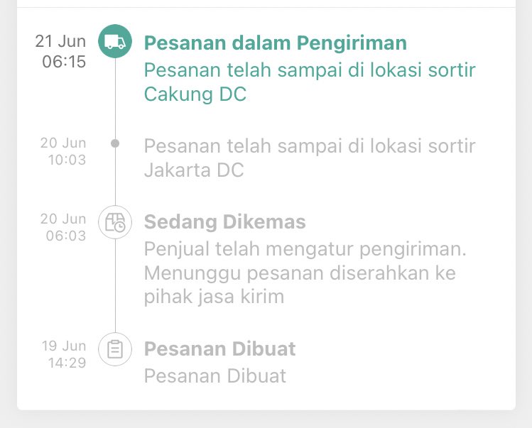 pivedirsa's tweet photo. @ShopeeCare paket udah 2 hari ga bergerak, minta tolong solusinya dong min https://t.co/PhI4bPg13H