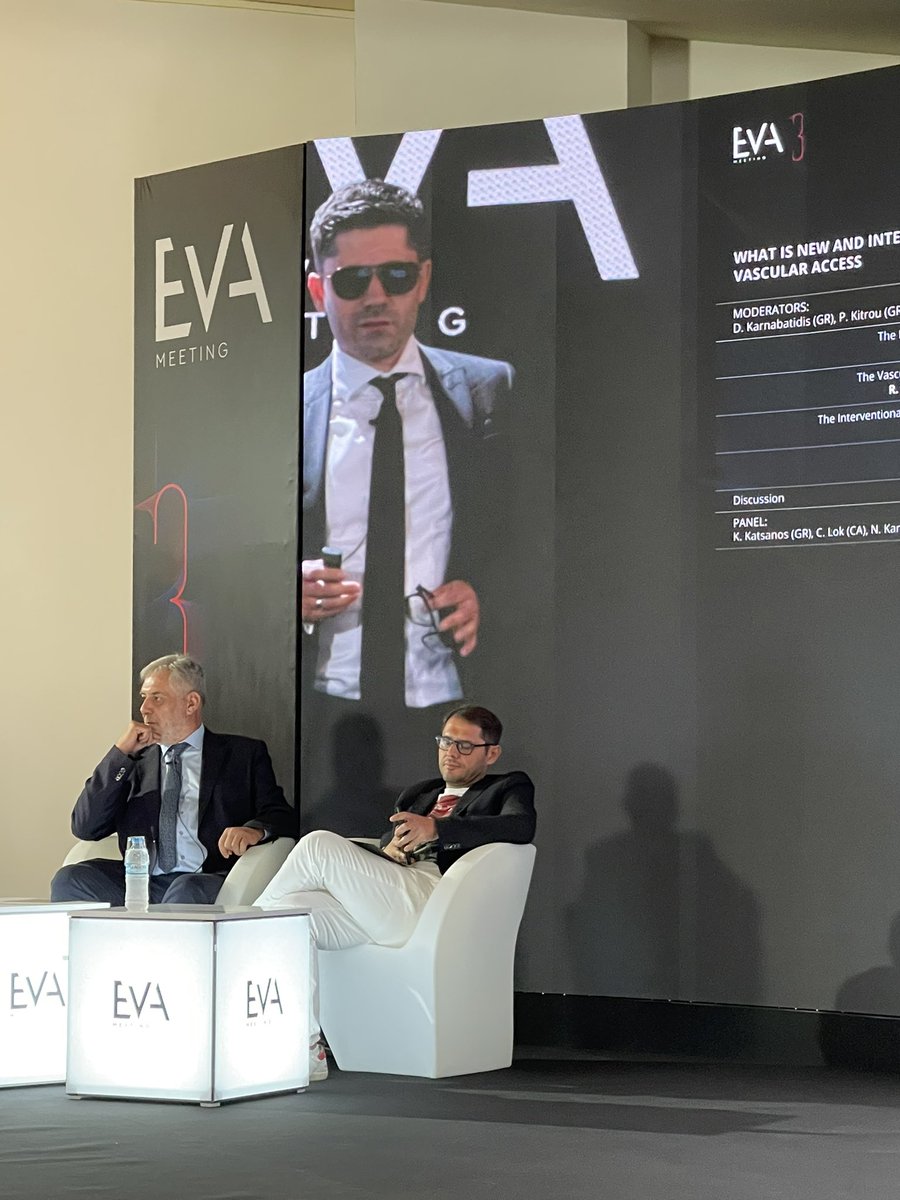 ahmed_kamel_ir's tweet photo. Trendy Dr. Shahverdyan presenting on what’s new in Vascular access from the surgeon’s perspective @evameeting @UTHouston_IR https://t.co/yPjWa44KX9