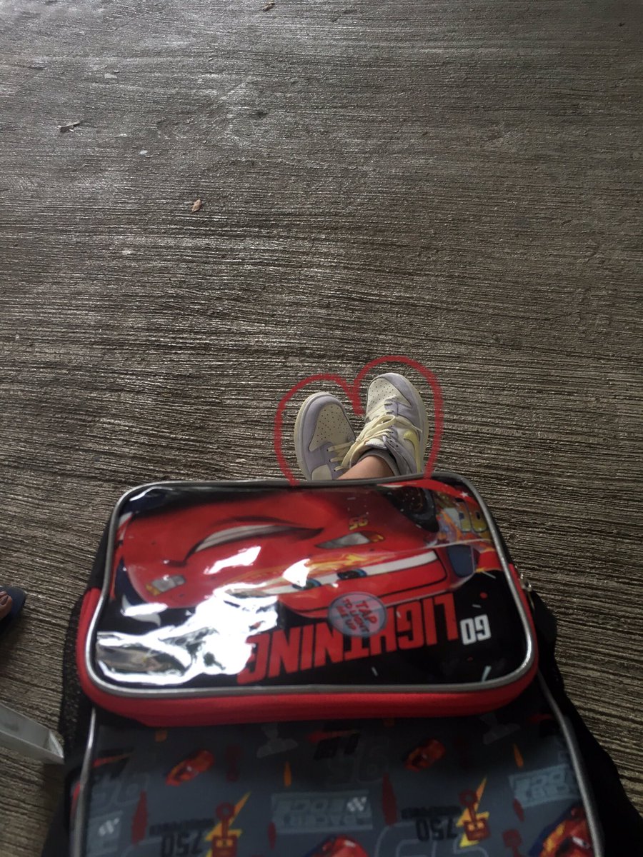 wimpywoon's tweet photo. vroom vroom
#school #SchoolLife #iloveschool #car #shoes #red #floor #laytningmakween #schoolgirl #schoolisheaven #meatschool #friday #june #heart #imisshim #whatislove #balikkanasaken #justme #feet #feetpicsforfree #grey #bag #ilovemybag https://t.co/e7sH5FrURL