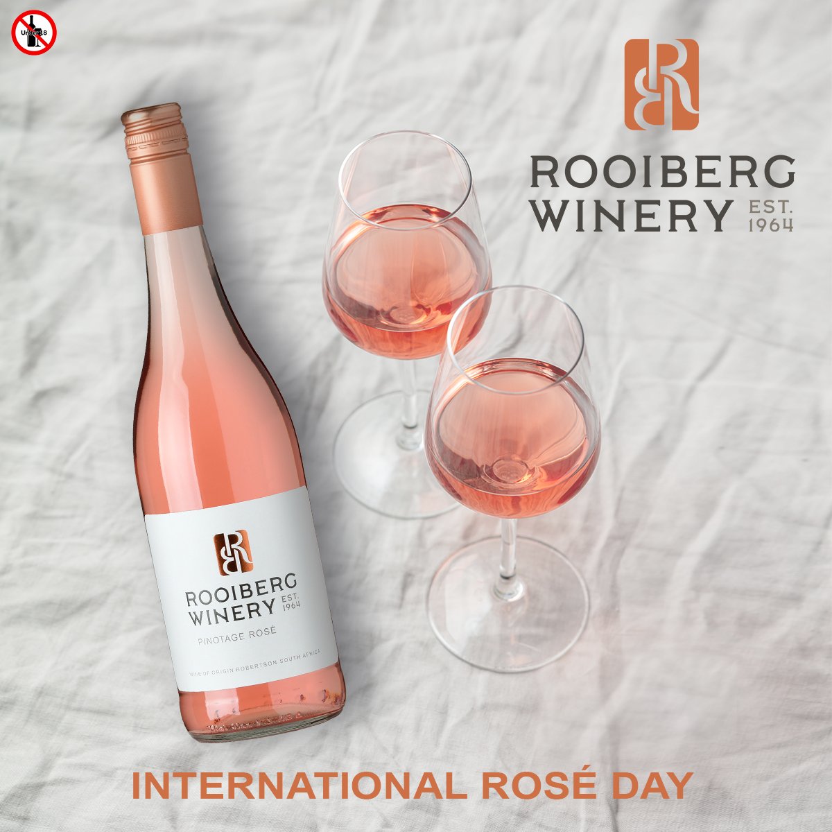 Look 𝓹𝓻𝓮𝓽𝓽𝔂 𝓲𝓷 𝓹𝓲𝓷𝓴  this #internationalroseday and raise a glass of our ROOIBERG Pinotage Rosé! 🌸🥂

#rooibergwines #redchair #bistro #deli #robertson #visitus #winetasting