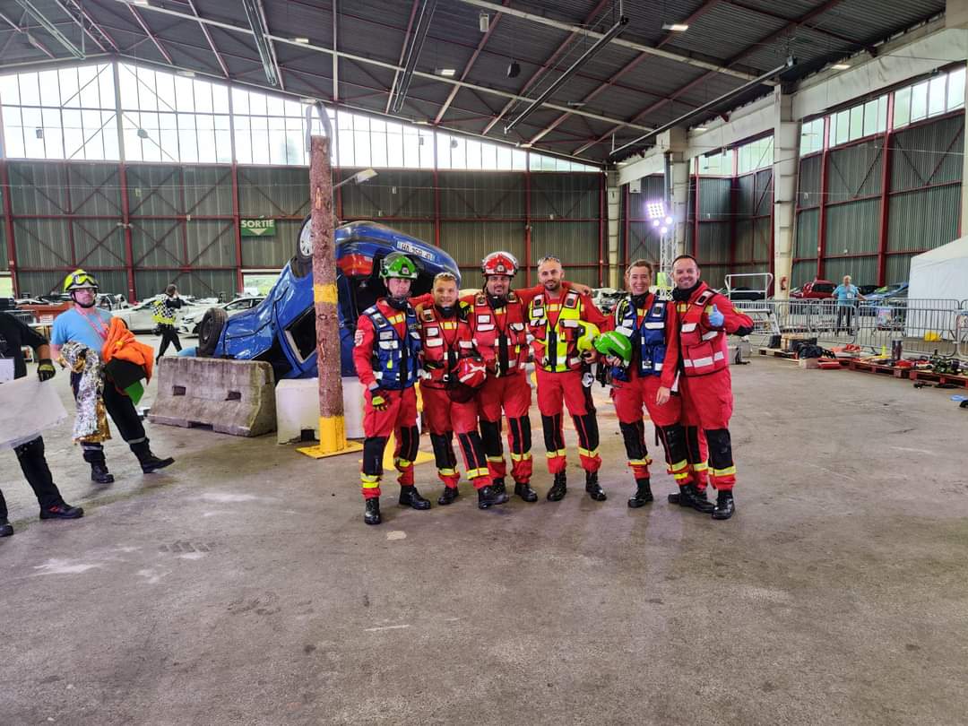 sdis08's tweet image. Nous vous donnons rendez-vous sur le direct des @PompiersFR, pour encourager et soutenir les sangliers 🐗 spécialisés en désincarcération👉 #ChallengeSR2023
🚒 aujourd'hui 
👉 15h35 
👉épreuve standard.
Félicitations à la Team #FedCom🎥📸 pour la qualité du direct 👏👏🎥