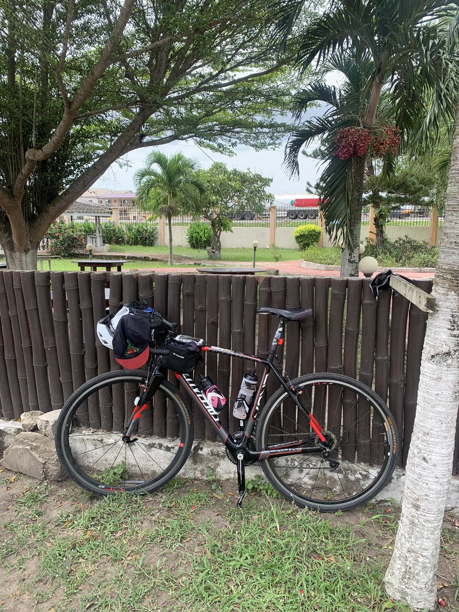 ThomasJAGGS's tweet photo. My dependable ride 🚲 1st drink stop, en route to 🌊Cape Coast 🇬🇭 https://t.co/C4OBPNMs4f