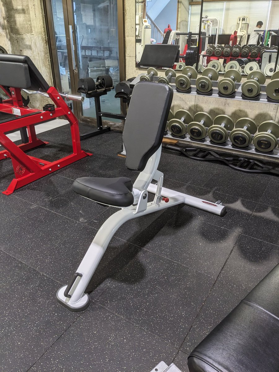 the9rapp1er's tweet image. 今日は納品ダブルスプリット🔥
瀬戸内海に面する変態ホームジムにパナッタのマルチパーパスシーテッドベンチとシールロウを納品しました。