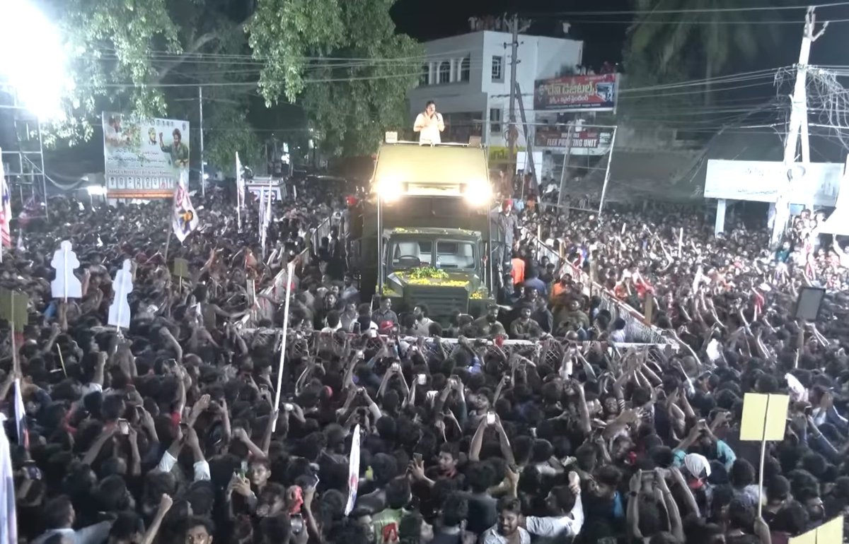 SandpMB_dhf's tweet image. రాష్ట్ర ముఖ్యమంత్రి కాన్వాయ్ పోలీసులతో తిరగకుండా రెండుసార్లు ఓడిపోయిన 
ముష్టోడిని వేసుకొని తిరుగుతారా ? 

పిచ్చోడి చుట్టూ కంచి వేసినట్టు వేశారు కదరా పౌడర్ స్టార్ కి... 
#PackageStarPK #HelloAPOncemoreYCP