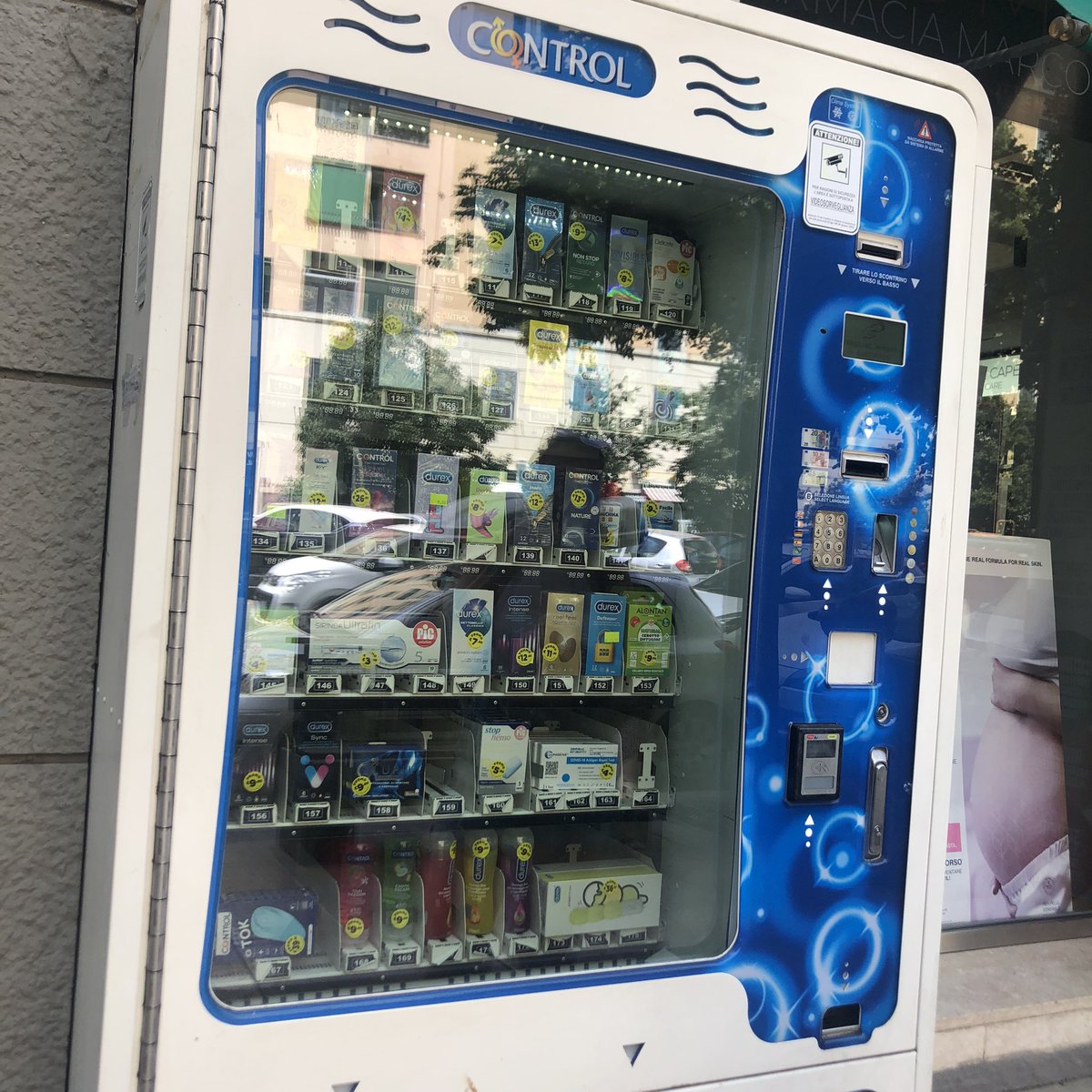 Just home from Rome and amazed at the condom vending machines throughout the city. 
Could this be why the teenage pregnancy rate is much, much lower than the UK. Contraception is normalised and visible. #healthvisiting @allypobb 
Ps. Photos of Romes famous ruins also taken 🤣