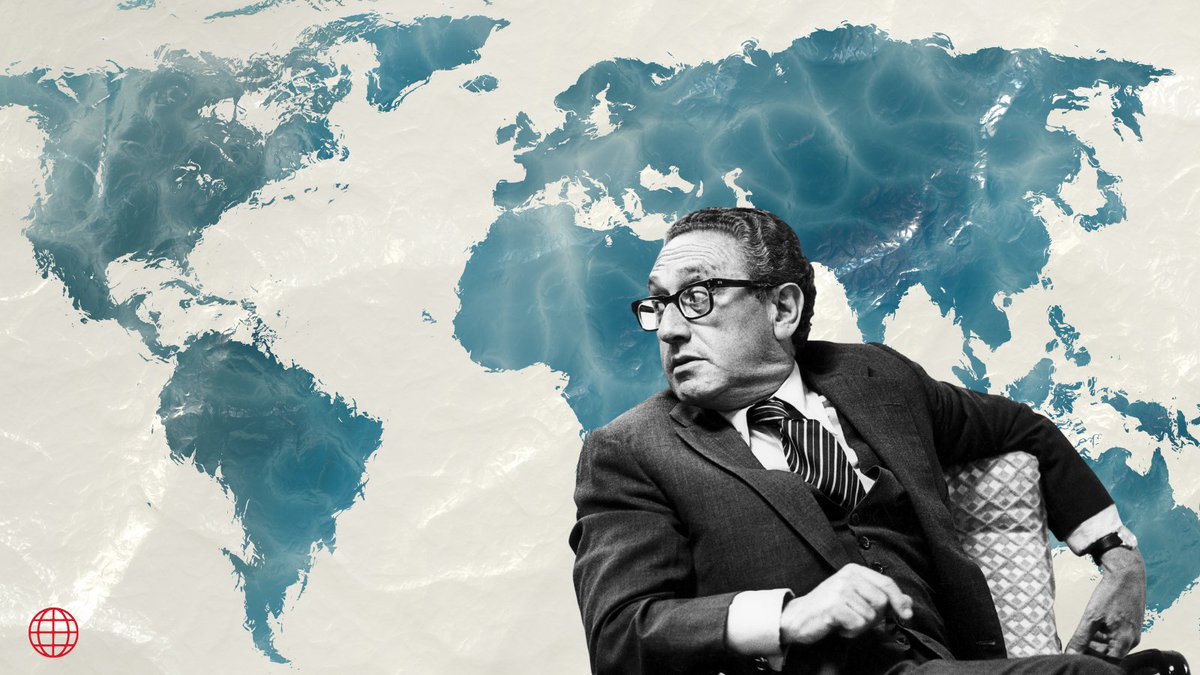 🛑Henry Kissinger: 

'Tayvan yüzünden ABD ile Çin arasında savaş çıkması muhtemel.'

📌Bloomberg Genel Yayın Yönetmeni John Micklethwait ABD Dışişleri Eski Bakanı Henry Kissinger ile bir araya gelerek 100 yaşına basan Kissinger'ın hayatını ve kariyerini değerlendirdi.…