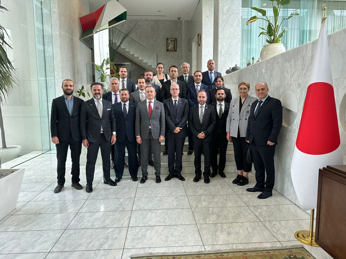 MUSIAD's tweet photo. 📌MÜSİAD Japonya bölgesel ve küresel ticarete güç katacak

MÜSİAD Japonya Şubesi, Türkiye'nin @TorukoInNihon Büyükelçisi Korkut Güngen, MÜSİAD Genel Başkan Yardımcısı @DavutAltunbas başkanlığındaki heyetimiz ve üyelerimizin katılımıyla düzenlenen program ile faaliyete geçti.

Detaylar için🔗
https://t.co/ULbewowvbG