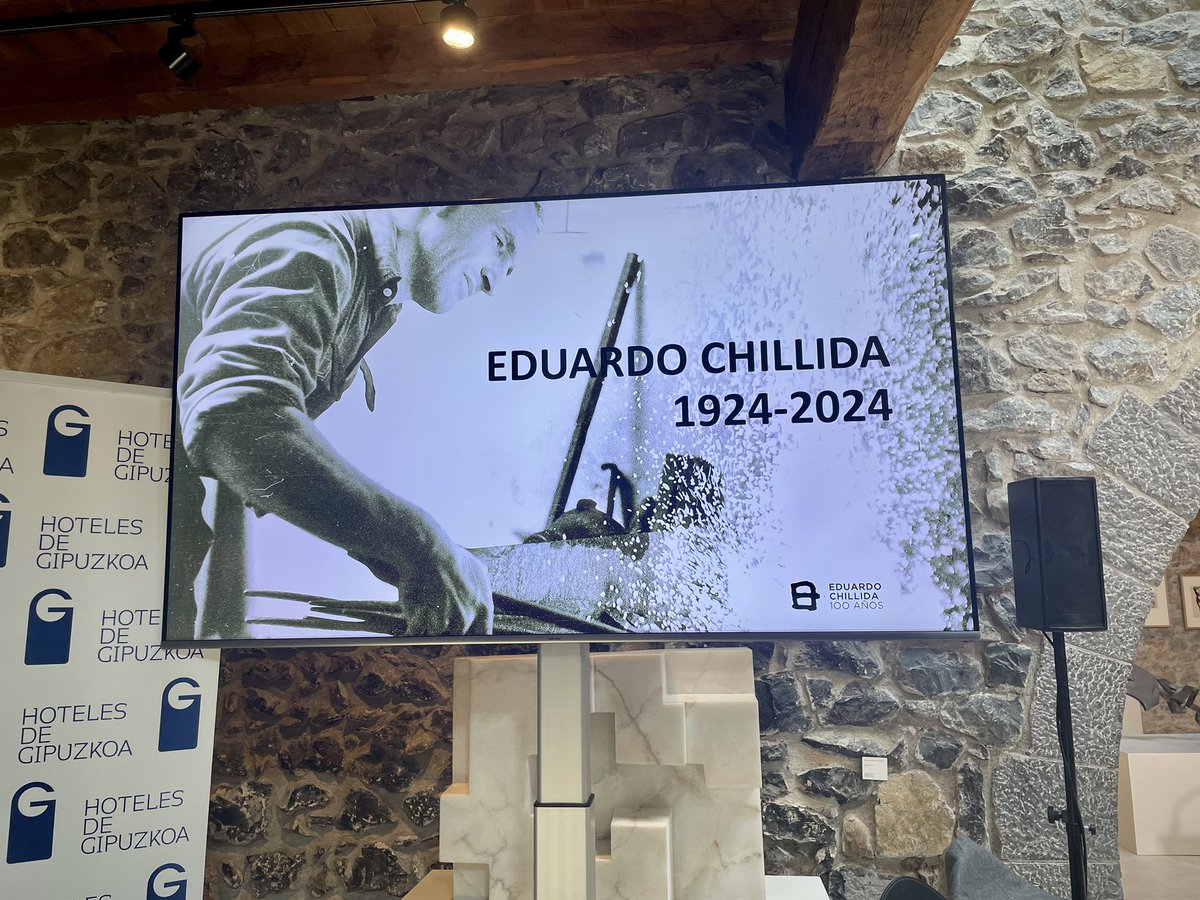 Urtero legez, bat egin dugu #hotelesdegipuzkoa <a href="/ADEGI/">ADEGI</a> elkartearekin <a href="/Chillida_Leku/">Chillida Leku</a> museo zoragarrian antolatu duen jardunaldi irekian.