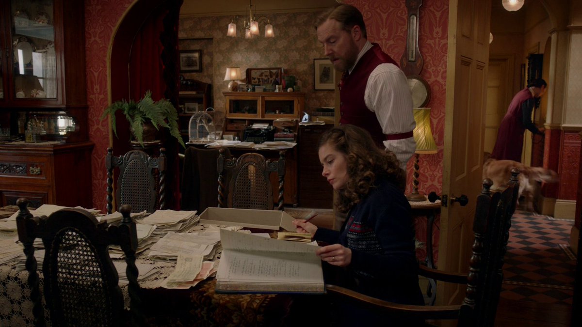 Things I've learnt rewatching #ACGAS 3x02: -Freaked-out Siegfried when Helen touches his papers represents me -We need to see the scene Helen mentions: Aud&Sieg living chaotically alone -The quarrel scene (with Tristan disappearing) is brilliant -Another Gilbert&Sullivan song