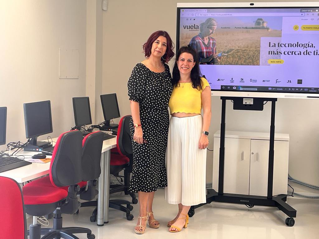 Hoy en @Guadal_Viator ENCUENTRO TERRITORIAL VUELA GUADALINFO <a href="/mdita/">MD</a> @VuelaGuadalinfo <a href="/ManuelJAlcalde/">Manuel Jesús</a> <a href="/ManuDxtJuventud/">Manuel Gonzalez Viator</a> <a href="/Viatoraldia/">Ayuntamiento de Viator</a> <a href="/NNTTyComViator/">Nuevas Tecnologías y Comercio Viator</a> <a href="/CulturaViator/">CulturaViator</a> <a href="/ConcejalaSSV/">Servicios Sociales Viator</a>