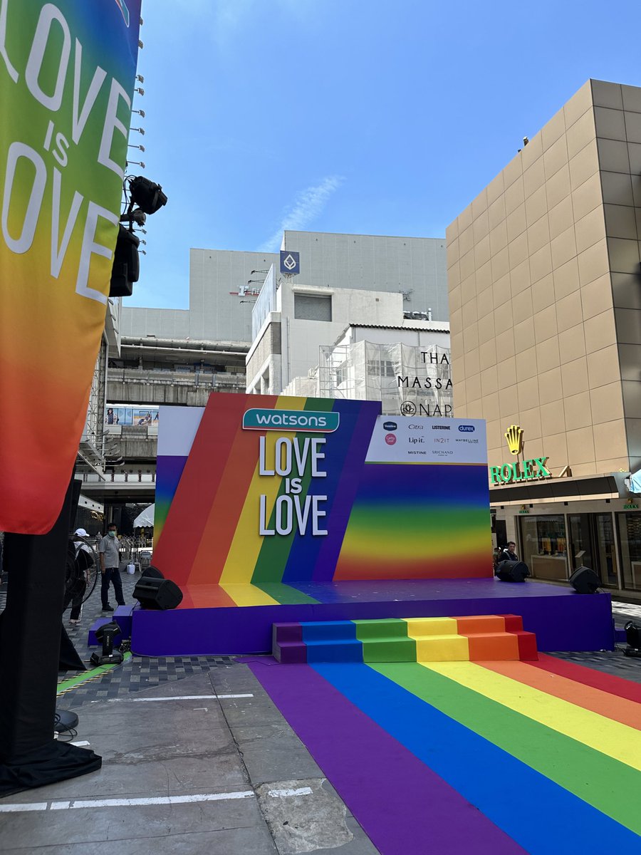freenenjoyer's tweet photo. yeah yeah yeah 🌈 https://t.co/DvpsvggpUh