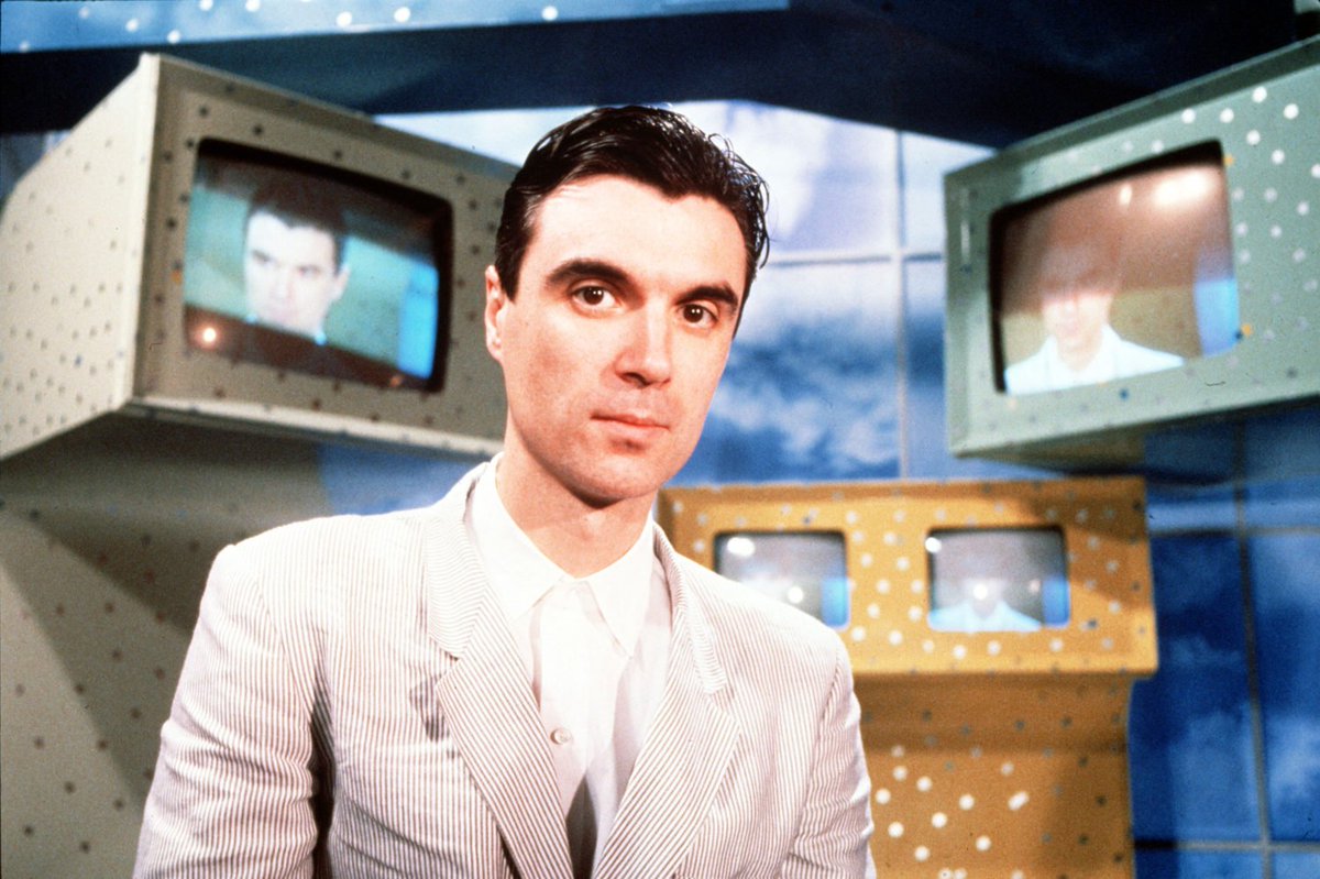 “I’ve gone the long way around & come to accept almost the conventional song structure as a valid way of working.” #DavidByrne
Since 1977 the band had consistently defied expectations. W/'Little Creatures' #TalkingHeads had made a perfect pop album.
My pick: 'Creatures of Love'