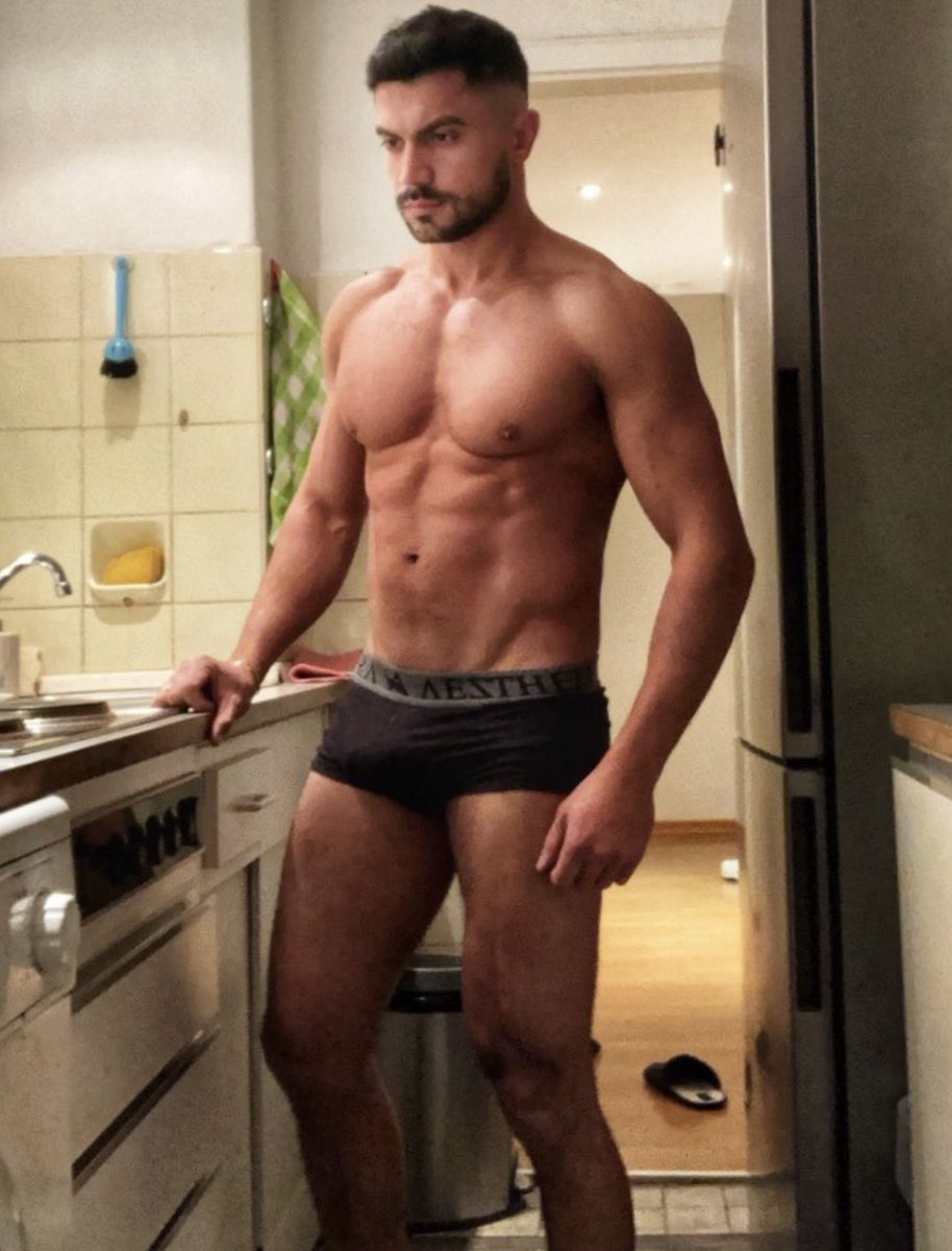 Good morning Twitter and happy F*gTax-Friday! 

I just wake up like this. Express your admiration through your wallet today 😈