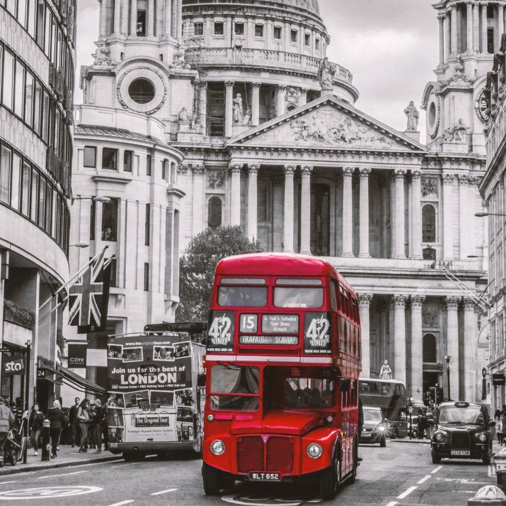 London is always a good idea 

#retreev #retreevme #retreevtag #smarttag #tapme #scanme #lostandfound #lostluggage #lostluggagesolutions #lostproperty #livesmart #smartliving #traveltips #creativethinking #connectingpeople #connections #bagtags #laptopbags #businesstraveller #lug