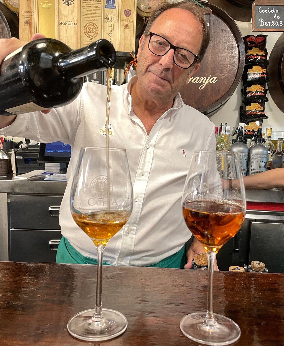 Shawn Hennessey ☀️🍷 (@sevillatapas) on Twitter photo It’s #FlorFriday! 🥂 With NPU Amontillado by <a href="/SanchezRomate/">Sánchez Romate</a> at <a href="/manolocateca/">Taberna Manolo Cateca</a> #sevilla #sherry #sherrylover #amontillado #azaharsherry It’s #FlorFriday! 🥂 With NPU Amontillado by <a href="/SanchezRomate/">Sánchez Romate</a> at <a href="/manolocateca/">Taberna Manolo Cateca</a> #sevilla #sherry #sherrylover #amontillado #azaharsherry