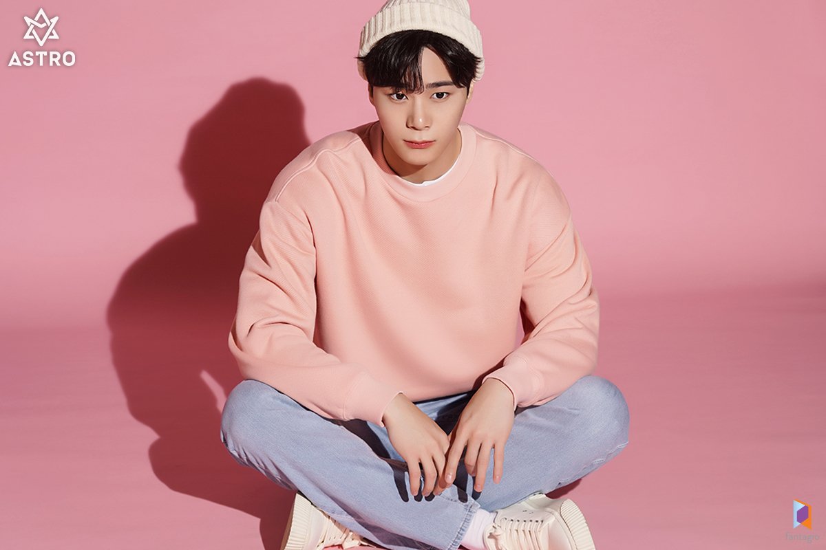 reuna0213's tweet image. 남자는 핑크지