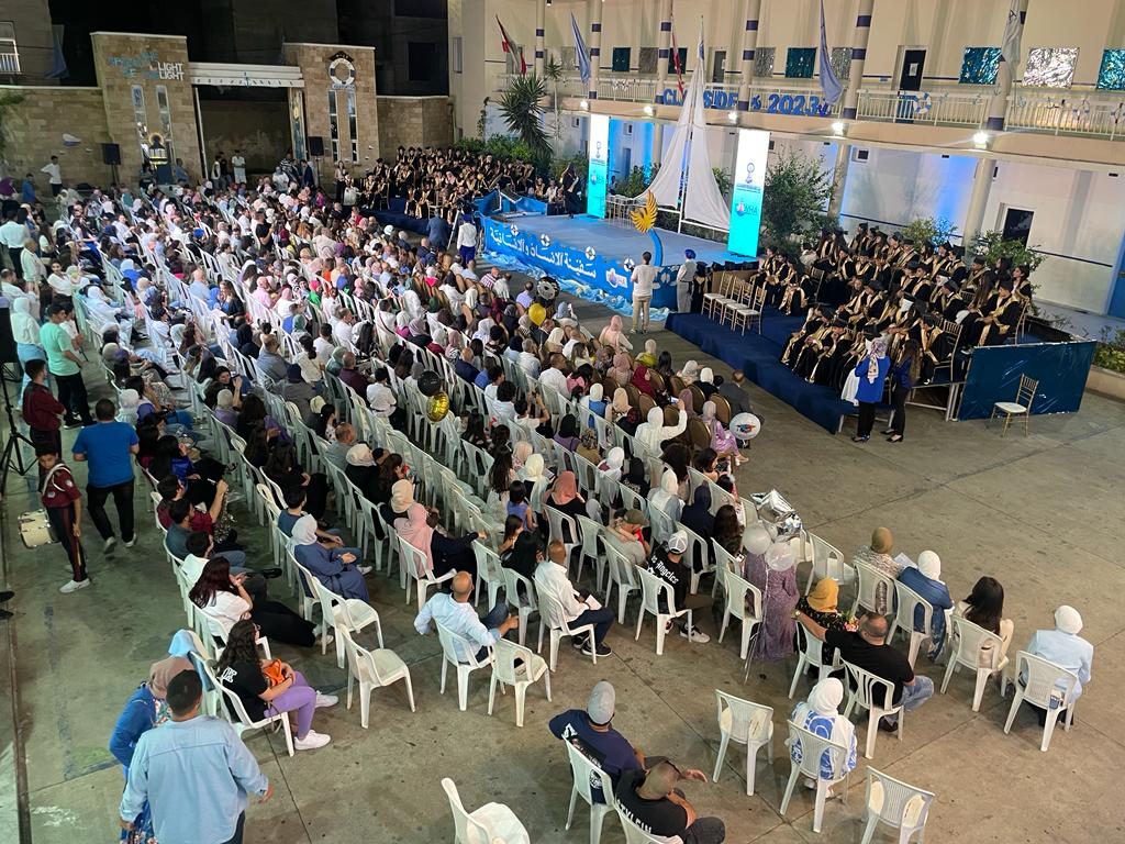 NasabRafa's tweet photo. @makdawhaschool @MonaJalaleddine
My dear terrified graduates, you are about to enter the most uncertain and thrilling period of your lives# congratulations # Dawha Graduation 2023 https://t.co/apVUcVvlhb