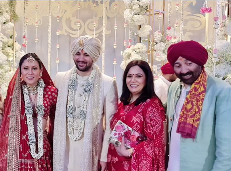 Many congratulations to the #Deol family for the beautiful nuptials of #KaranDeol to our princess Drisha Acharya,thank you for ur wonderful hospitality @iamsunnydeol never met such a downtown earth nd humble family in Bollywood.
God bless you all.
@aapkadharam