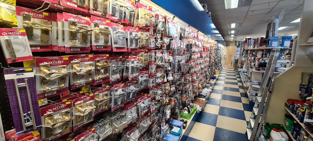 ernestwilsons's tweet photo. SOLD - #Batley DIY Centre. Thinking of selling your #business? Call now for a free #valuation or email sales@ernest-wilson.co.uk - we do not charge any money up front
#businesssales #sellingabusiness #smesales #smevaluation #businessvaluation #freevaluation https://t.co/S2lTVsEp4q