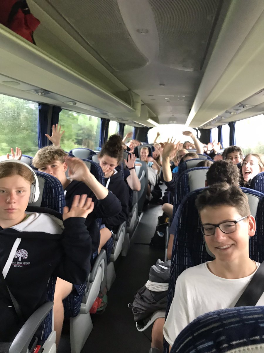 All together around the camp fire on the last night. Goodbye Wales 🏴󠁧󠁢󠁷󠁬󠁳󠁿 and thanks for a fantastic week!