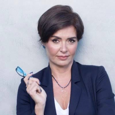 HusnuAsdf99441's tweet photo. @emiaddisonx Turkish journalist Özlem Gürses.. @OzlemGurses https://t.co/pmSkwGyEkc
