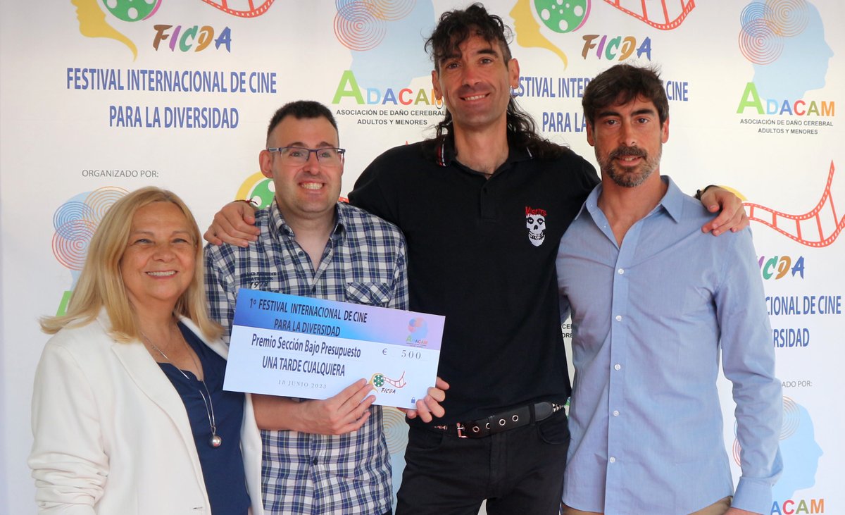 FundacionSERorg's tweet photo. Nuestro cortometraje #UnaTardeCualquiera se ha llevado un premio en el Primer Festival Internacional de Cine para la Diversidad @ficda_adacam #adacam #FICDA en Sagunto (Valencia) mil gracias por todo lo recibido estos días allí!! https://t.co/E5KdpbD4MP https://t.co/9CAbBypcbp