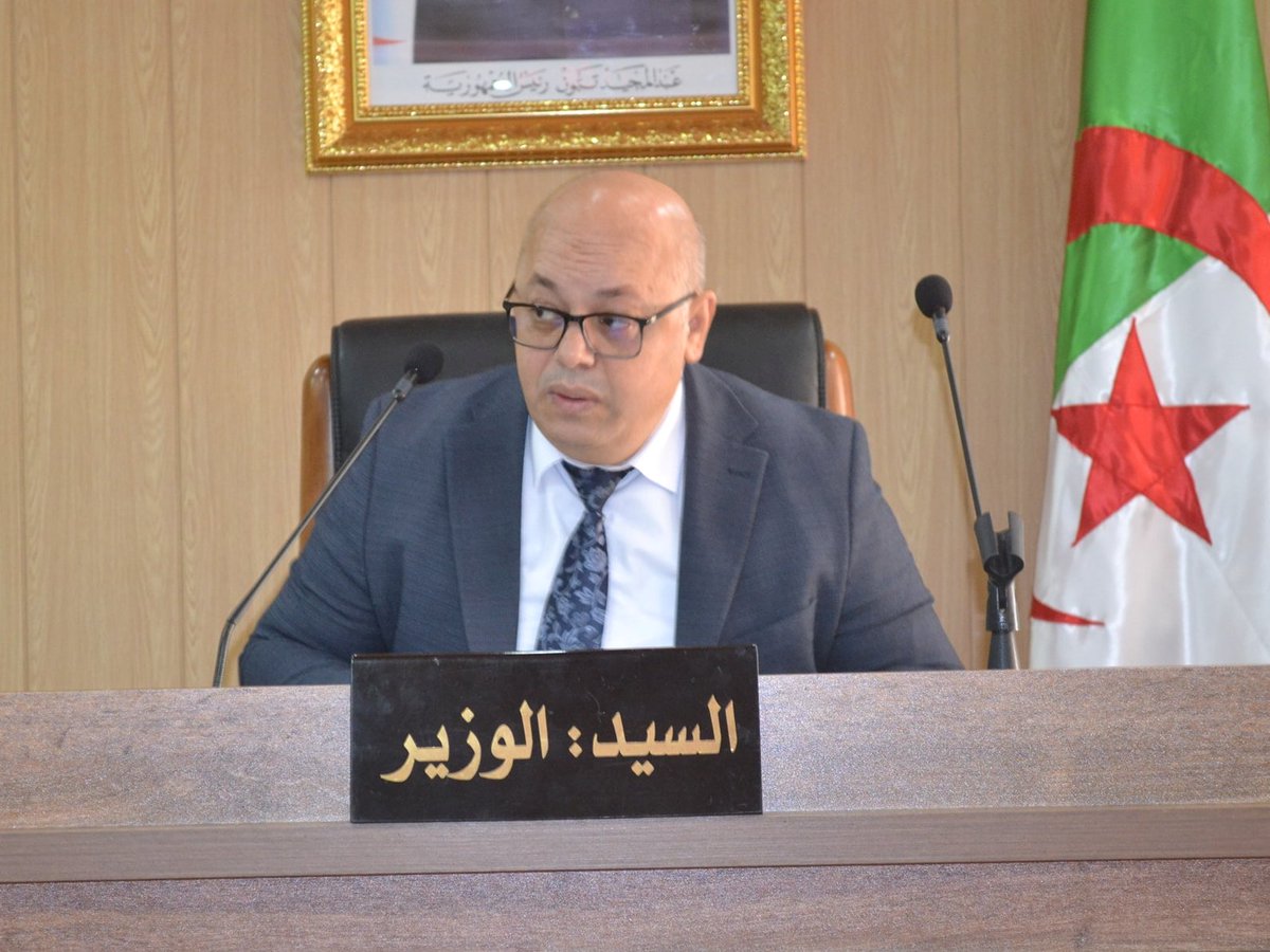AL24Francais's tweet photo. 61e anniversaire de l’indépendance : le ministère des Moudjahidine lance une application mobile sur l’histoire de l’Algérie
https://t.co/4q5tLh5vFt
#Algérie #Histoire #pays #indépendance #anniversaire #célébration #application_mobile https://t.co/FpKwJuA3FX