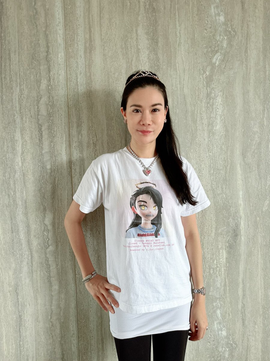 JenniferChengLo's tweet photo. Trying to twin with my @rtfkt #clonex #rtfkt angel #nft with my own halo tiara.  
Shirt avail on https://t.co/xDhEO9t84j soon!

#jenniferchenglo #jennifercheng #newchiccapital #familyoffice #jennclub #jennclubdao #jennfund #acehedgefund #entrepreneur #investor #creator #pianist #actress #model #business #crypto #blockchain #nfts #nft #tech #metaverse #web3 #coinsgroup #puahe