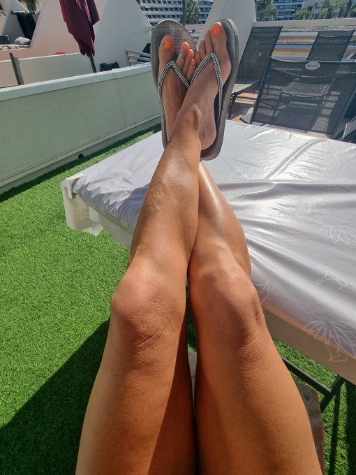 Watch Marina Beaulieu's leaked NSFW photo on TwXstars