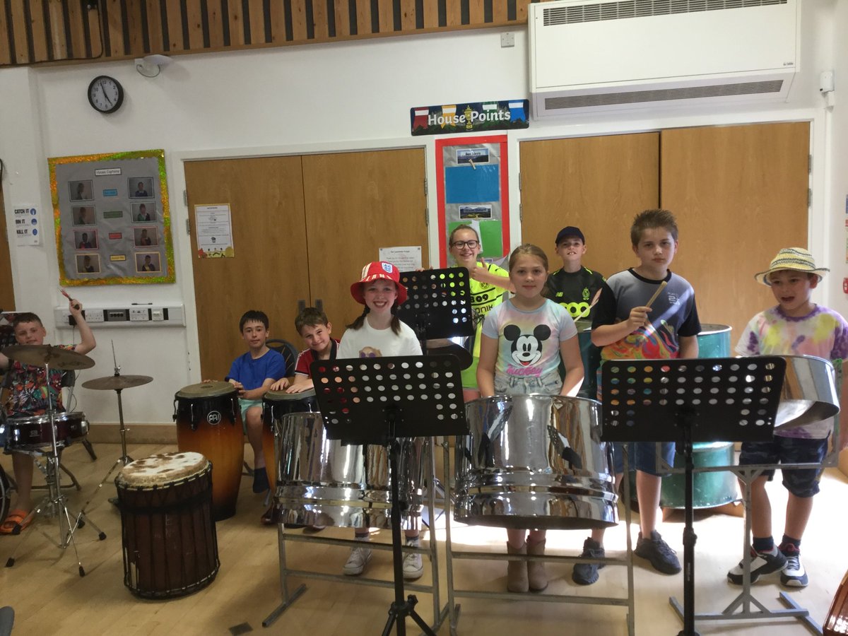 The Steel Pan Ensemble had a fabulous experience performing alongside a string group and woodwind group at St Catherine’s Primary School yesterday evening.  The session was organised and led by Gareth Hughes from @SevernArts and was thoroughly enjoyed by all! #WeAreMusic
