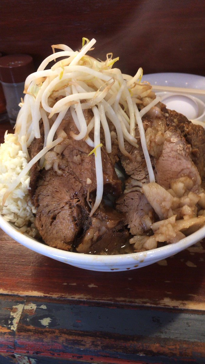 ニンニクヤサイアブラ豚マシ。
最高でした！
#夢を語れ松山#夢を語れ