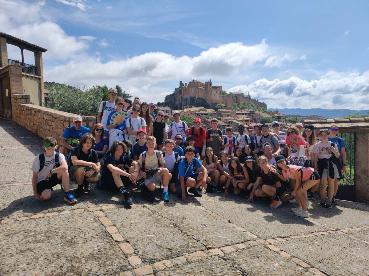 OSsencur's tweet image. 6.dan smo preživeli v čudovitem mestecu Alquézar, od koder smo se odpravili na soteskanje po dolini reke Vero. Doživetje je bilo nepozabno!
#Cmepius #ErasmusPlus #hiking #OsSencur #Alquézar #Spain