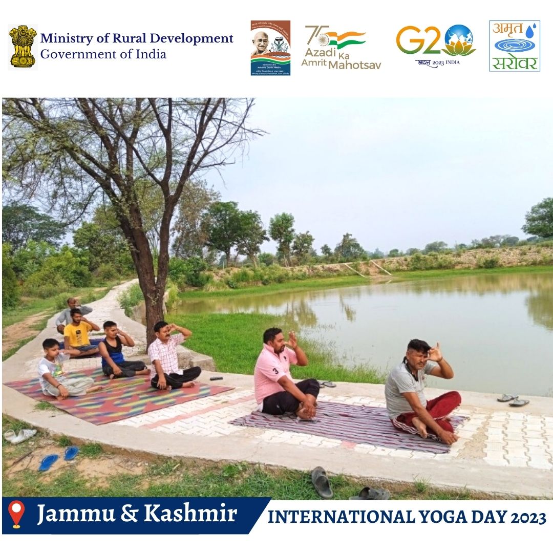 Observation of International Yoga Day at Amrit Sarovar sites in various districts of Jammu & Kashmir
@MoRD_GoI
@girirajsinghbjp
@SadhviNiranjan
@fskulaste
@amitkataria_IAS
@apsinghmha
#missionamritsarovar #InternationalYogaDay2023 #Yoga #YogaforVasudhaivaKutumbakam #HarAnganYog