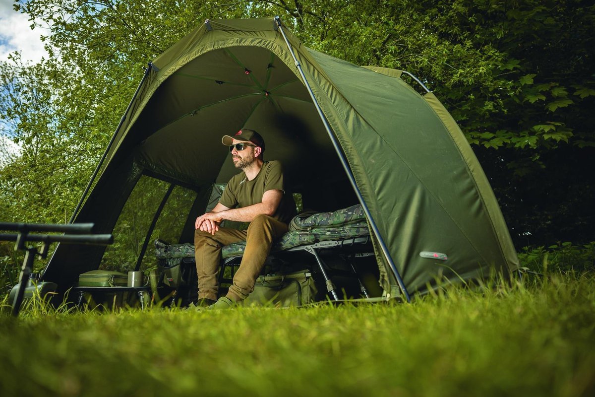 Trakker_Carp's tweet photo. The Tempest 100T Aquatexx EV brolly offers you the ultimate shelter! 

Our 'T' version gives you that all important additional head room in your shelter, especially useful if you are of extended height 😀 

#Trakker #TrakkerProducts #TrakkerCarp #Fishing #CarpFishing #Angling https://t.co/aC14W7WHGF