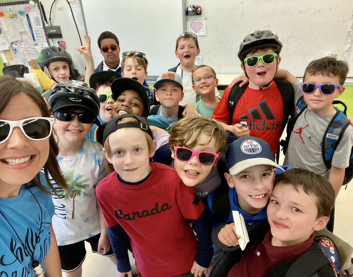 4MsGreene's tweet photo. Wow! What an incredible group of Grade 4 students I had the pleasure to teach this year! I have been truly blessed❤️ We have had such an amazing year @holyfamilyscho2 Happy Summer!🍉😎⛱ #grade4rocks https://t.co/s09i7nVILI
