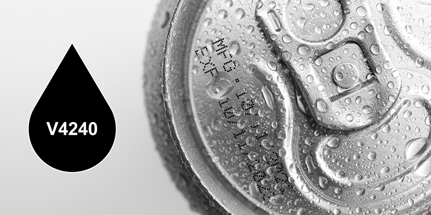 Videojet_DE's tweet image. Unsere neue Tinte V4240 ist beständig gegen Feuchtigkeit und Kondenswasserbildung, um die Druckqualität zu verbessern und das Risiko einer Druckkopfverstopfung zu verringern. Erfahren Sie mehr in diesem Anwendungshinweis:  tinyurl.com/2p9x4cf4

#drucken #codeassurance