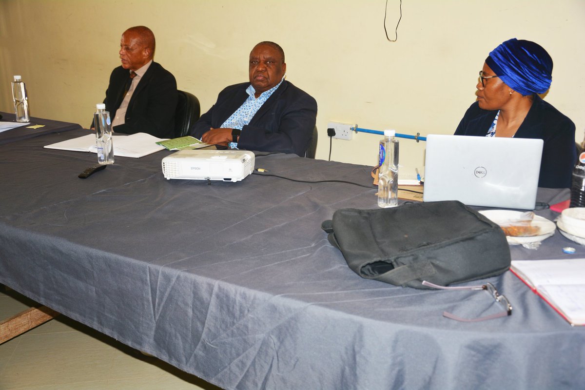 TanzaniaTari's tweet image. TARI na Kampuni ya "Ward holdings Tanzania" (WHT) zimekubaliana kuandaa Mkataba wa mashirikiano ya kuongeza thamani katika zao la korosho  kwa kutengeneza bidhaa zinazotokana na bibo la  Korosho zenye kukidhi mahitaji ya Soko la Dunia.@tzagriculture