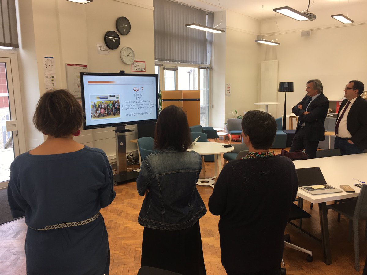 110bisLimoges's tweet photo. [#RESPIR] Dernier RDV de l’année pour le #WORKCAFÉ110 : mobilité #Erasmus+ organisée avec @SrareicLimoges à Valence 🇪🇸 pour l’équipe 1er degré de l’@aclimoges sur la thématique du bilinguisme.
#innovationpeda
Pour revoir la présentation Pêcha Kucha 👉 https://t.co/Hx7iK2gN0w https://t.co/R6zji5nA2E