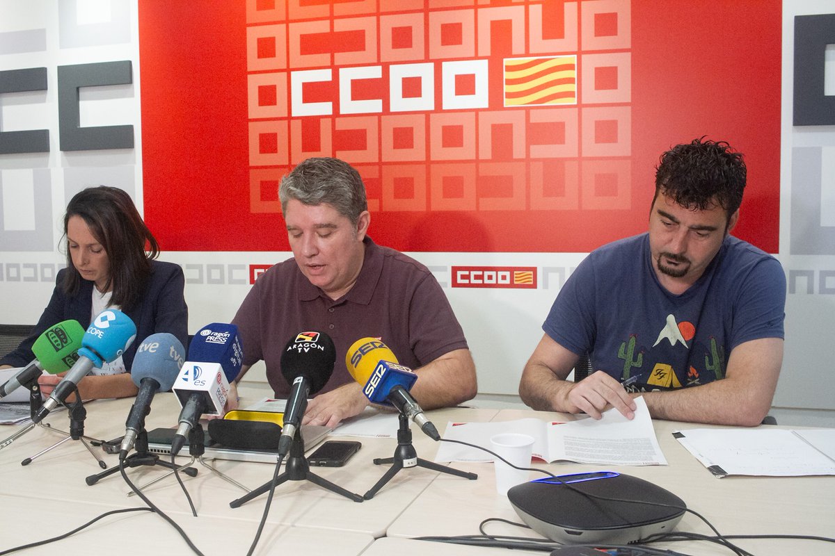ecoterraio_CS's tweet photo. La Federación de Servicios de @CCOOAragon reclama un modelo turístico que respete las condiciones laborales y publica un decálogo de propuestas para una transformación socialmente justa y sostenible.
https://t.co/fKAtzrQWtX https://t.co/thef92qJPD