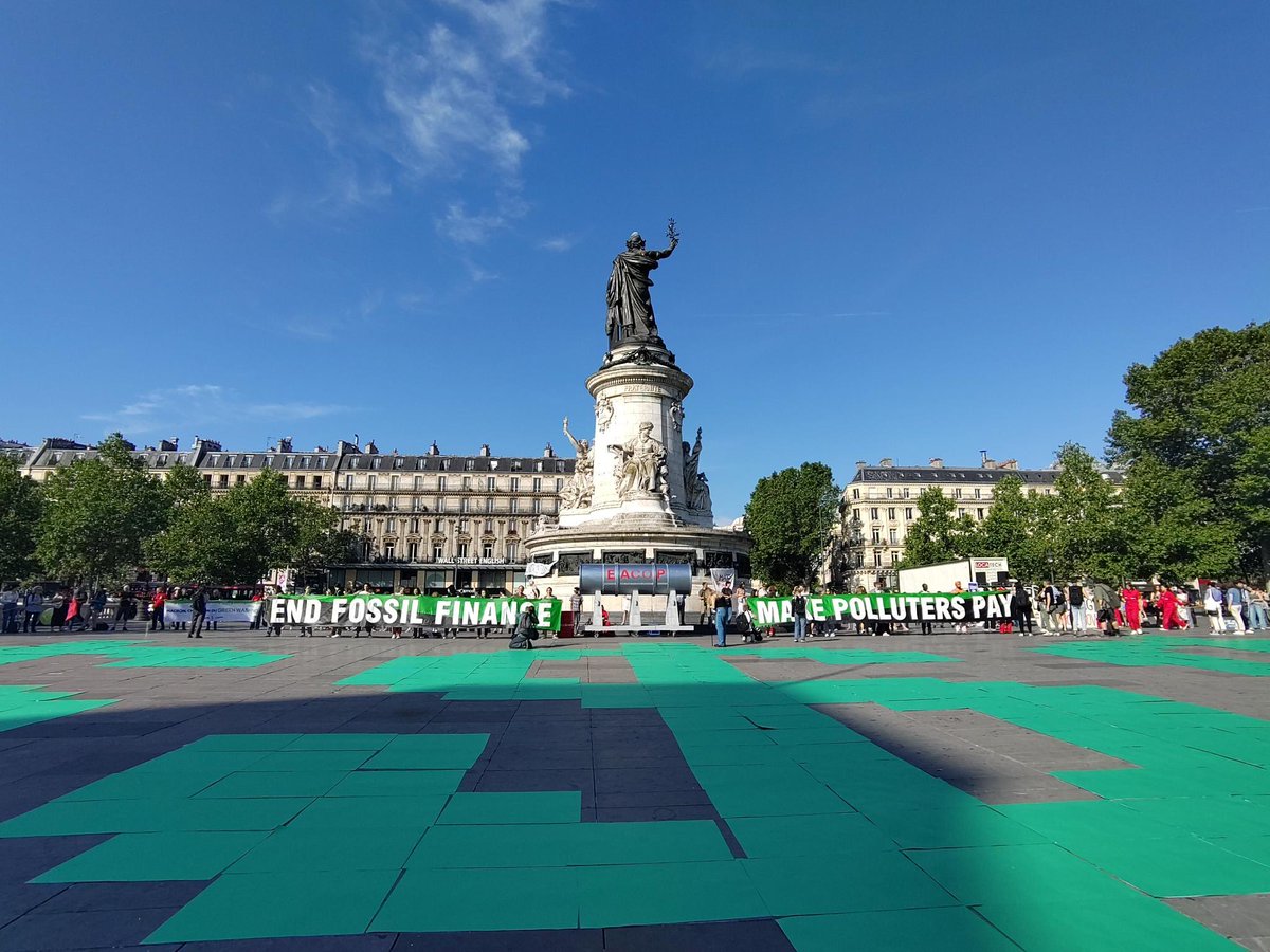 Week 253. Today we are protesting in Paris, during the Summit for a New Global Financial Pact. We need a clear vision and concrete milestones for reforming the global financial systems to prioritise people and planet.
#FridaysForFuture  #EndFossilFinance #MakePollutersPay