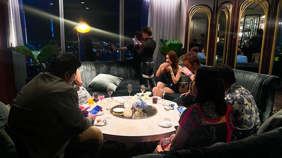 AximTradeGlobal's tweet image. AximTrade Networking Party (Thailand)🤝✨

Embracing the power of teamwork, innovation, and creativity at this epic networking event. Here's to forging new paths and seizing endless opportunities together! 

#AximTrade #NetworkingParty #ForexBroker #Forex