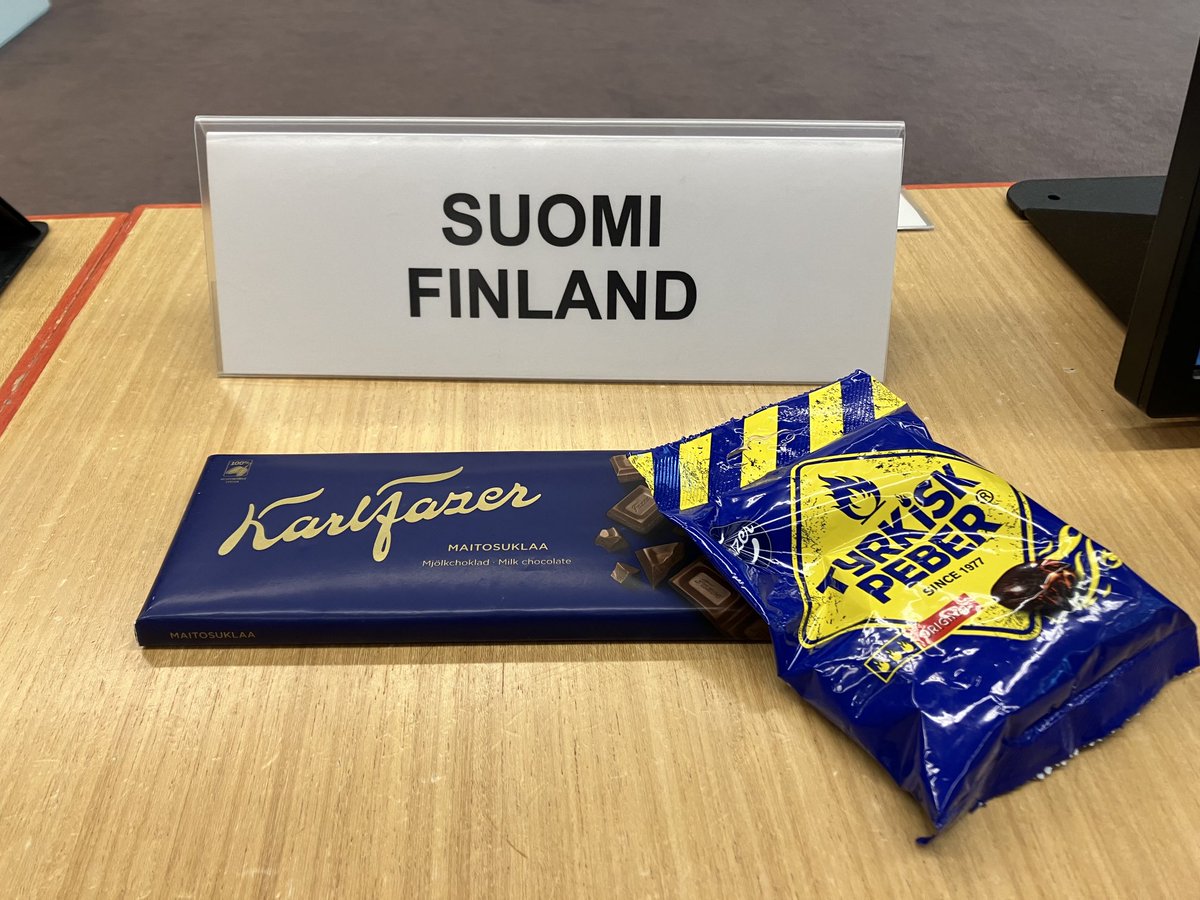Midsummer #Coreper about to start. Some 🇫🇮 sweets for ⁦@FinlandinEU⁩ colleagues. Hyvää juhannusta! Trevlig midsommar!