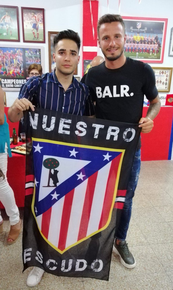 DavidBonete's tweet photo. @saulniguez #ElEscudoDeTodos 💪🔴⚪ https://t.co/t6xb8YUsFn