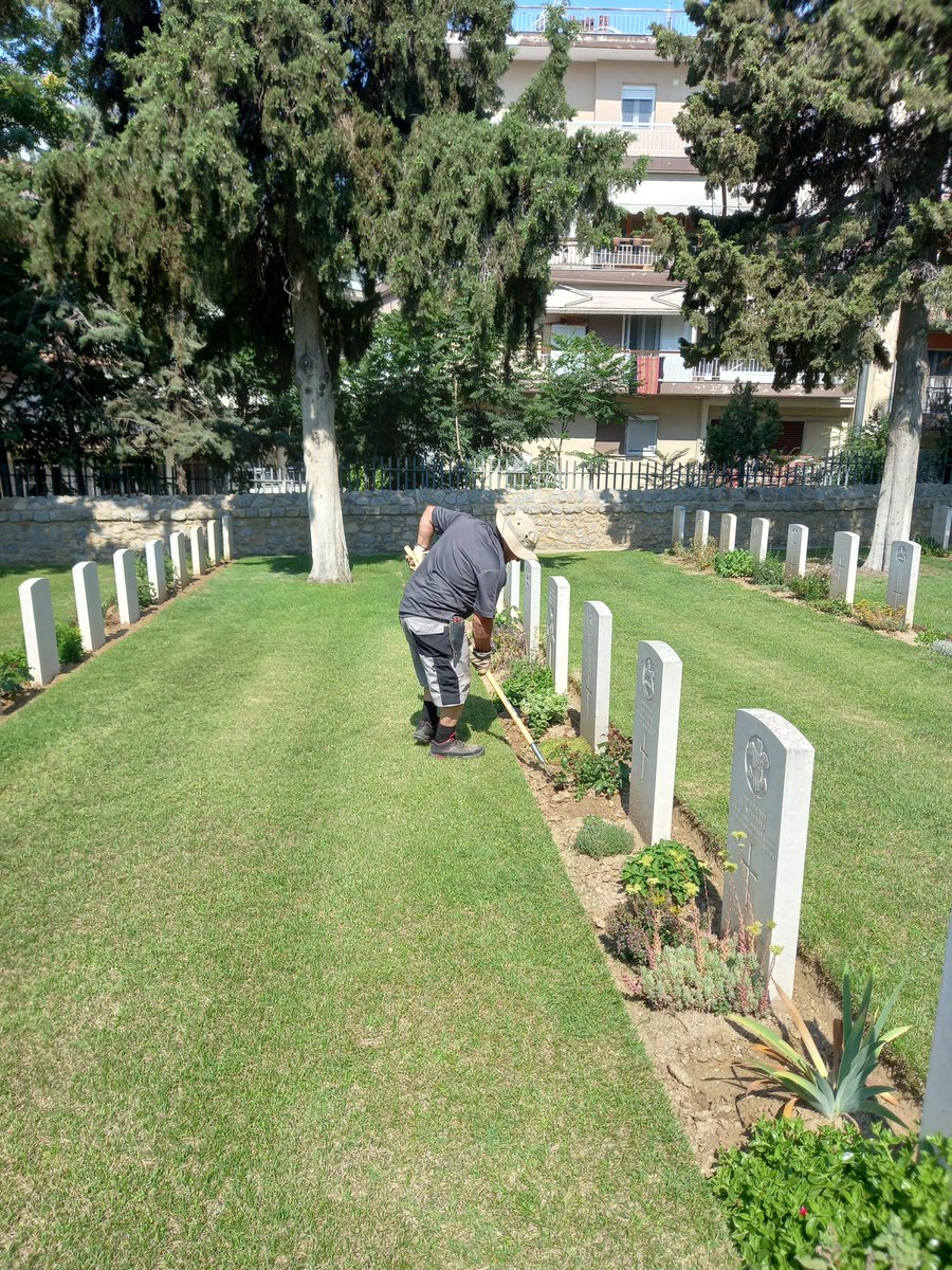 ChantzisNikos's tweet photo. Maintenance the cemetery by Hort team and repointing the wall by Works team in @CWGC Salonika Lembet Road Military Cemetery. https://t.co/Bv0UkzRrCe