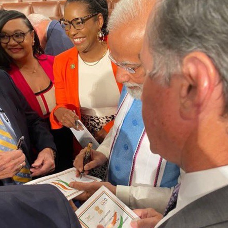 BJP4India's tweet photo. It's the MODI MAGIC in AMERICA!