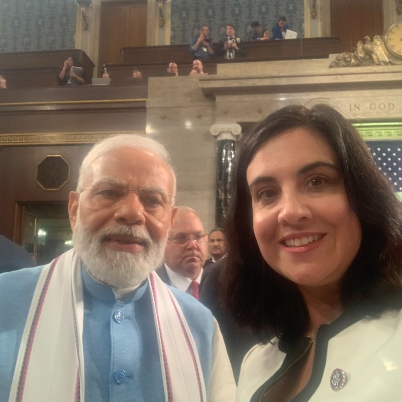 BJP4India's tweet photo. It's the MODI MAGIC in AMERICA!