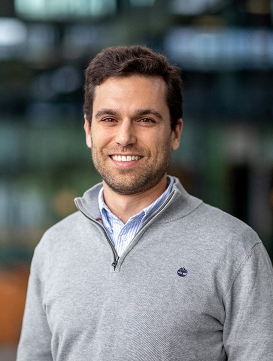 ESB 2025 (@esb_2025) on Twitter photo Congratulations to the 2023 awardee of the Jean Leray Award, <a href="/MiguCastilho/">Miguel Castilho</a>, <a href="/TUeindhoven/">TU Eindhoven</a>. This award acknowledges the outstanding research contributions to the field of biomaterials by early career scientists. At the ESB2023 you have the chance to join his keynote! Congratulations to the 2023 awardee of the Jean Leray Award, <a href="/MiguCastilho/">Miguel Castilho</a>, <a href="/TUeindhoven/">TU Eindhoven</a>. This award acknowledges the outstanding research contributions to the field of biomaterials by early career scientists. At the ESB2023 you have the chance to join his keynote!