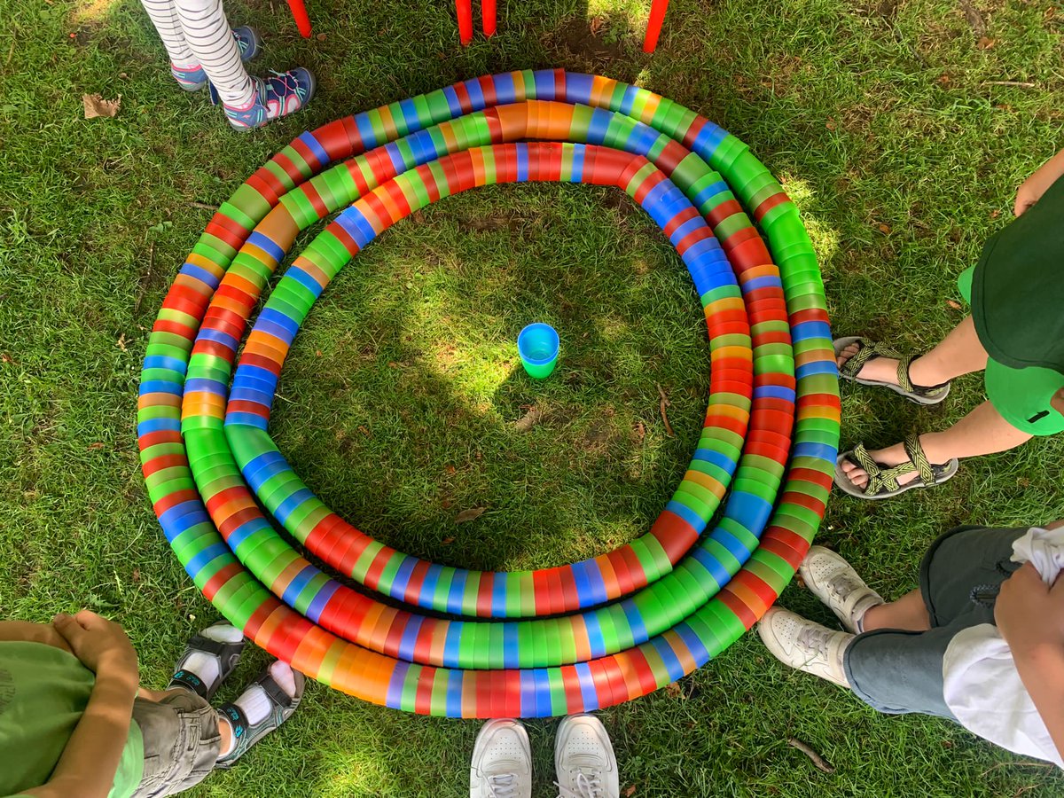 fs_heidelberg's tweet image. Gestern war bei uns richtig was los! 

Wir genießen auch heute wieder die tolle Stimmung bei #ExploreScience und freuen uns auf die Preisverleihung um 11 Uhr, wenn die Gewinner:innen des Kita-Wettbewerbs gekürt werden 😍!